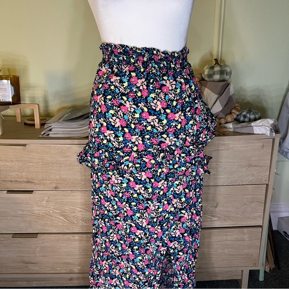 RIVER ISLAND Ditsy Floral Pattern Ruffle Tiered Midi Maxi Stretch Skirt Slit S - Picture 7 of 16